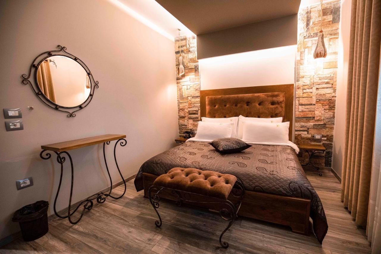 קורצ'ה Vila Eden Boutique Hotel מראה חיצוני תמונה