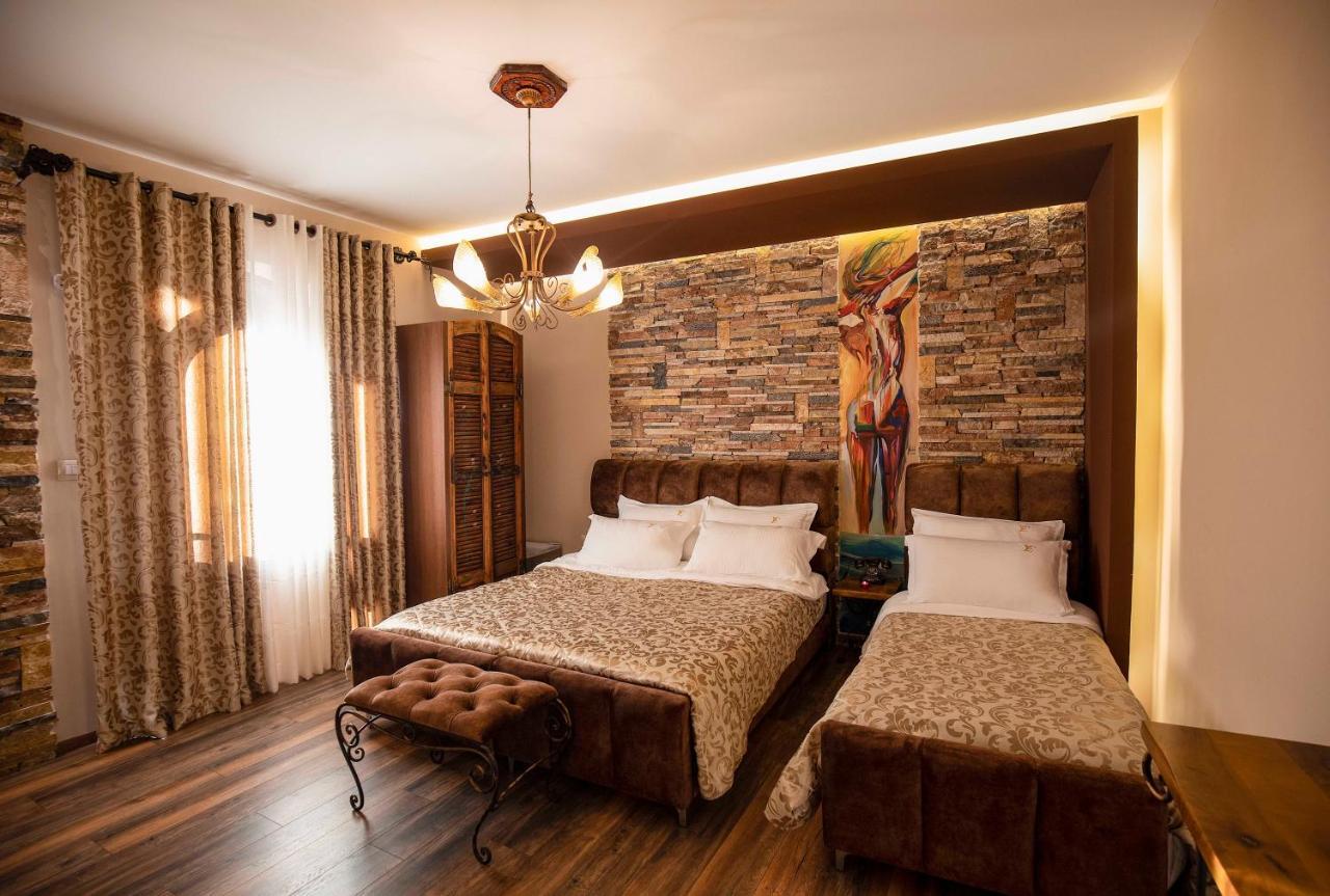 קורצ'ה Vila Eden Boutique Hotel מראה חיצוני תמונה