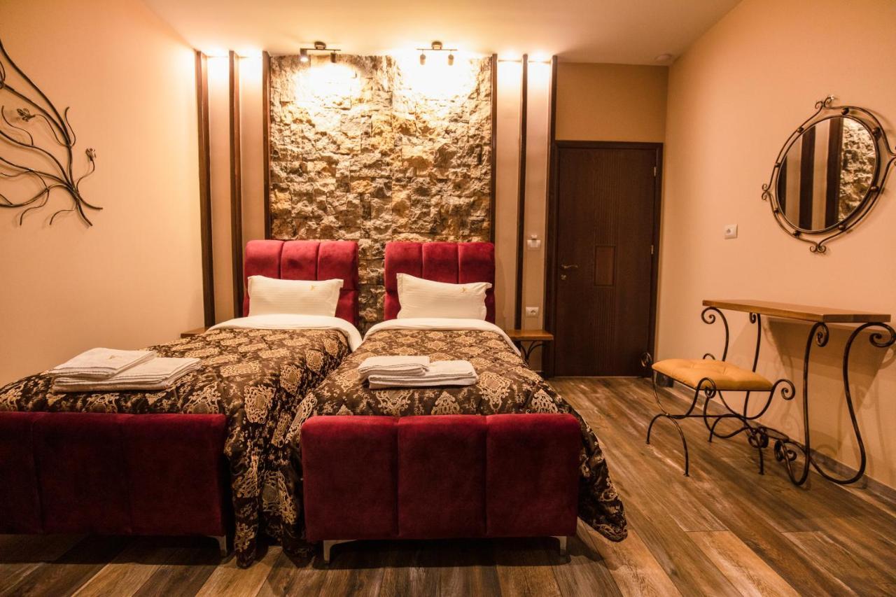 קורצ'ה Vila Eden Boutique Hotel מראה חיצוני תמונה