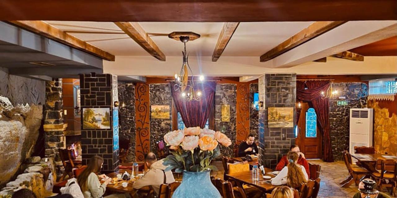 קורצ'ה Vila Eden Boutique Hotel מראה חיצוני תמונה