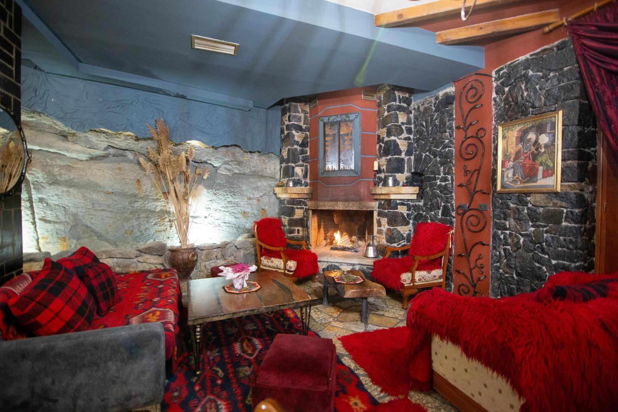 קורצ'ה Vila Eden Boutique Hotel מראה חיצוני תמונה
