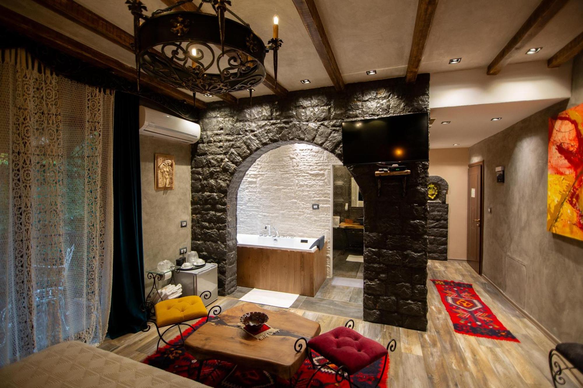 קורצ'ה Vila Eden Boutique Hotel מראה חיצוני תמונה