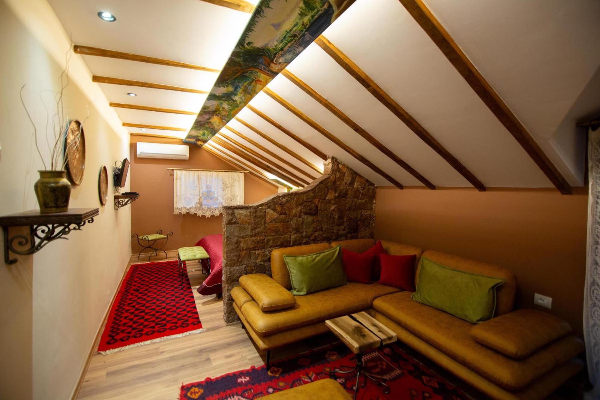 קורצ'ה Vila Eden Boutique Hotel מראה חיצוני תמונה